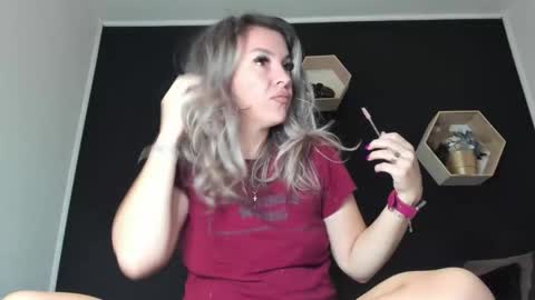 Snapshot of alesys69 chatting on 27, 9, 2025 alesys69 online show from 27, 9, 2025