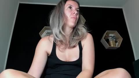 Snapshot of alesys69 chatting on 18, 10, 2025 alesys69 online show from 18, 10, 2025