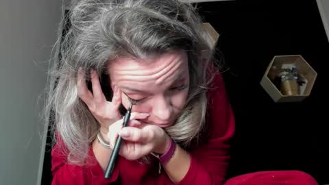 Snapshot of alesys69 chatting on 27, 10, 2025 alesys69 online show from 27, 10, 2025