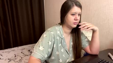 Snapshot of aletta_oushen chatting on 20, 12, 2024 Aletta Oushen online show from 20, 12, 2024