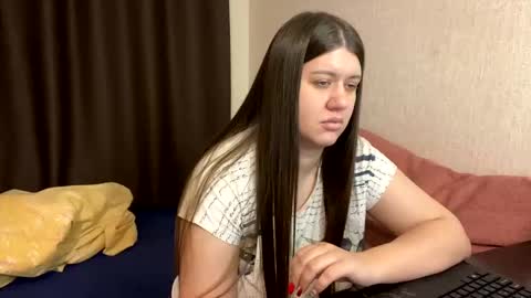 Snapshot of aletta_oushen chatting on 28, 12, 2024 Aletta Oushen online show from 28, 12, 2024