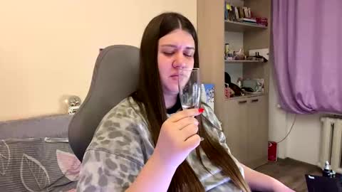 Snapshot of aletta_oushen chatting on 24, 1, 2025 Aletta Oushen online show from 24, 1, 2025