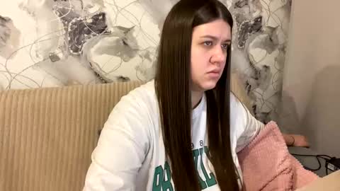 Snapshot of aletta_oushen chatting on 11, 2, 2025 Aletta Oushen online show from 11, 2, 2025