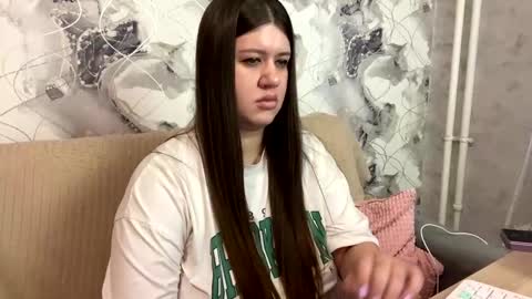 Snapshot of aletta_oushen chatting on 13, 2, 2025 Aletta Oushen online show from 13, 2, 2025