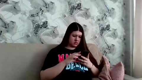 Snapshot of aletta_oushen chatting on 3, 3, 2025 Aletta Oushen online show from 3, 3, 2025