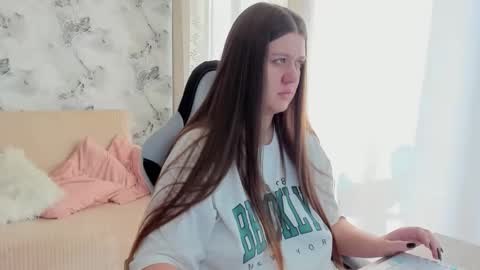 Snapshot of aletta_oushen chatting on 16, 10, 2025 Aletta Oushen online show from 16, 10, 2025