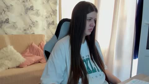 Snapshot of aletta_oushen chatting on 17, 10, 2025 Aletta Oushen online show from 17, 10, 2025