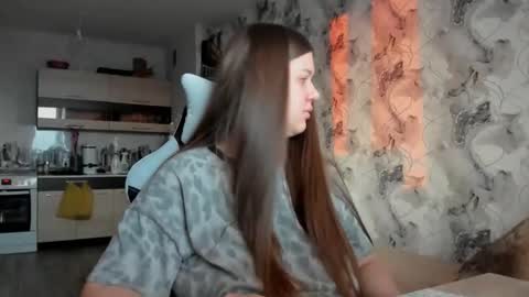 Snapshot of aletta_oushen chatting on 19, 11, 2025 Aletta Oushen online show from 19, 11, 2025