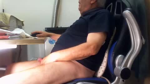 Snapshot of alex47100 chatting on 10, 12, 2024 alex47100 online show from 10, 12, 2024