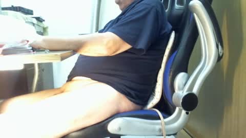 Snapshot of alex47100 chatting on 28, 2, 2025 alex47100 online show from 28, 2, 2025