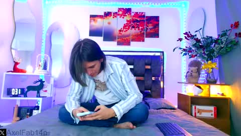 Snapshot of alex_and_fabian chatting on 21, 12, 2024 sneider online show from 21, 12, 2024