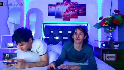 Snapshot of alex_and_fabian chatting on 24, 1, 2025 sneider online show from 24, 1, 2025