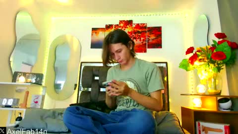 Snapshot of alex_and_fabian chatting on 9, 2, 2025 sneider online show from 9, 2, 2025