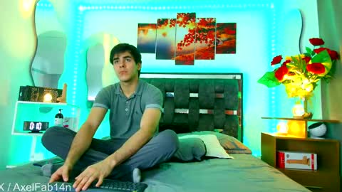 Snapshot of alex_and_fabian chatting on 7, 3, 2025 sneider online show from 7, 3, 2025