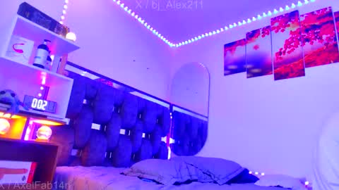 Snapshot of alex_and_fabian chatting on 23, 11, 2025 sneider online show from 23, 11, 2025