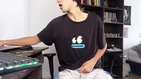 Snapshot of alex_connorr chatting on 31, 10, 2025 alex_connorr online show from 31, 10, 2025