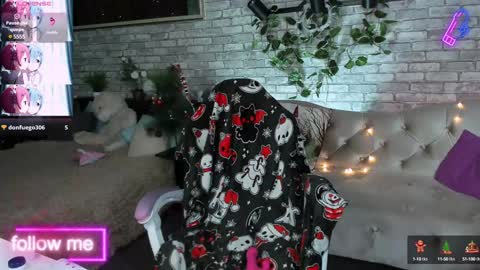 alex_howell online show from 17, 1, 2025