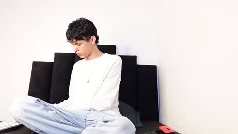 alex_mark_ online show from 21, 10, 2025