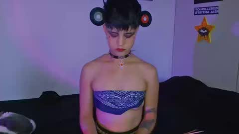 Snapshot of alex_one888 chatting on 19, 9, 2025 Alex online show from 19, 9, 2025