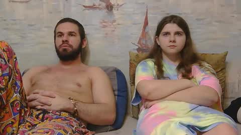 Alex and Sarah online show from 12, 3, 2026