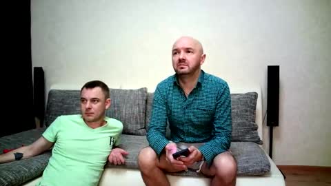 Snapshot of alex_tobey chatting on 19, 11, 2025 Alex and Tobey online show from 19, 11, 2025