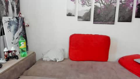 Alex WandHot online show from 9, 3, 2025