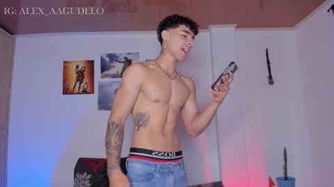 Snapshot of alex_zt chatting on 15, 9, 2025 x online show from 15, 9, 2025