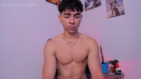 Snapshot of alex_zt chatting on 11, 11, 2025 x online show from 11, 11, 2025