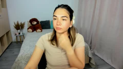 Snapshot of alexa_dolly chatting on 6, 11, 2025 Alexa online show from 6, 11, 2025