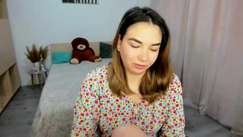 Snapshot of alexa_dolly chatting on 17, 11, 2025 Alexa online show from 17, 11, 2025
