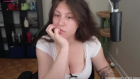 Snapshot of alexa_dream chatting on 1, 10, 2025 dont be afraid to click social media link its working just click on that online show from 1, 10, 2025