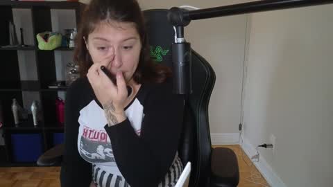 Snapshot of alexa_dream chatting on 20, 10, 2025 dont be afraid to click social media link its working just click on that online show from 20, 10, 2025