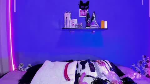 Snapshot of alexa_espinoza chatting on 4, 2, 2025 Alexa online show from 4, 2, 2025