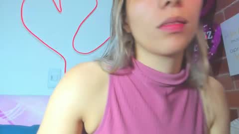 Snapshot of alexa_latina chatting on 3, 10, 2025 alexa latina online show from 3, 10, 2025