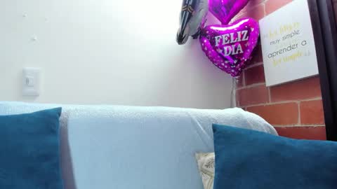 Snapshot of alexa_latina chatting on 17, 12, 2025 alexa latina online show from 17, 12, 2025