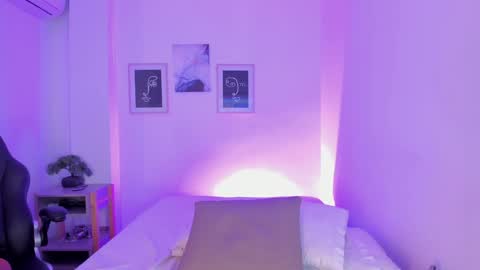 Alexa Millers online show from 8, 2, 2025