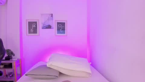 Alexa Millers online show from 17, 2, 2025