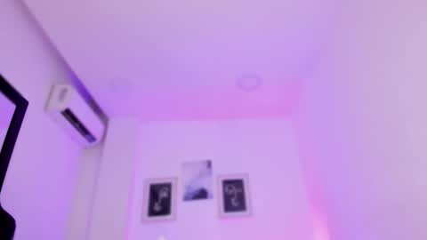 Alexa Millers online show from 20, 2, 2025