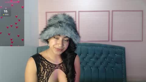 Snapshot of alexa_romero_t chatting on 7, 11, 2025 Alexandra online show from 7, 11, 2025