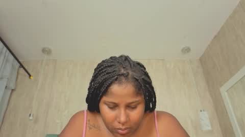 Snapshot of alexa_roussee chatting on 8, 10, 2025 Alexa online show from 8, 10, 2025