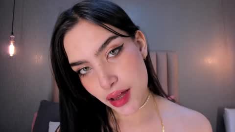 Alexa Thaylor online show from 1, 2, 2025