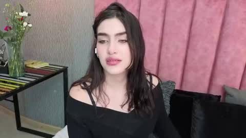 Alexa Thaylor online show from 25, 2, 2026