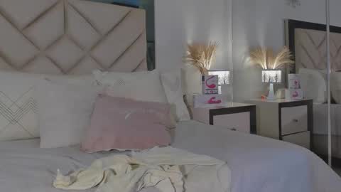 alexa_tobar online show from 28, 12, 2024