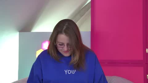 AlexaAvery online show from 16, 6, 2026