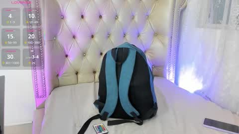 Snapshot of alexafoxy18 chatting on 1, 10, 2025 ALEXA online show from 1, 10, 2025