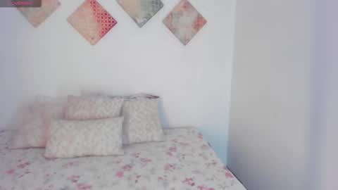 Snapshot of alexalovecastle1 chatting on 5, 12, 2025 Alexandra Castillo online show from 5, 12, 2025