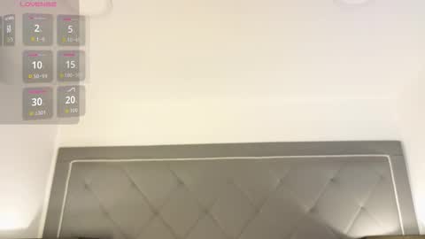 Snapshot of alexamadisson chatting on 26, 11, 2025 Alexa online show from 26, 11, 2025