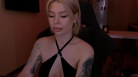 Snapshot of alexamason chatting on 29, 11, 2025 Alexa Mason online show from 29, 11, 2025