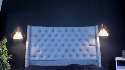 Snapshot of alexamora__ chatting on 18, 9, 2025 C A M I L A  online show from 18, 9, 2025