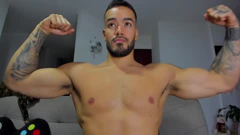 Snapshot of alexander_martines chatting on 14, 12, 2024 Onlyfansalexmartinezwb Instagram alexwbmartinez Twitter martinezcb937 online show from 14, 12, 2024